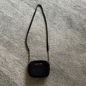 Small Michael Kors bag with long strap
